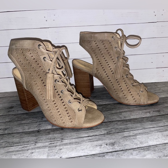 Jessica Simpson booties - Picture 2 of 5